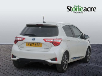 Toyota Yaris 1.5 VVT-h Excel E-CVT Euro 6 (s/s) 5dr (15in Alloy) FV17XSP Image 3