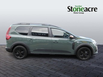 Dacia Jogger Hybrid 1.6 HEV Extreme 5dr Auto PL25GKP Image 2