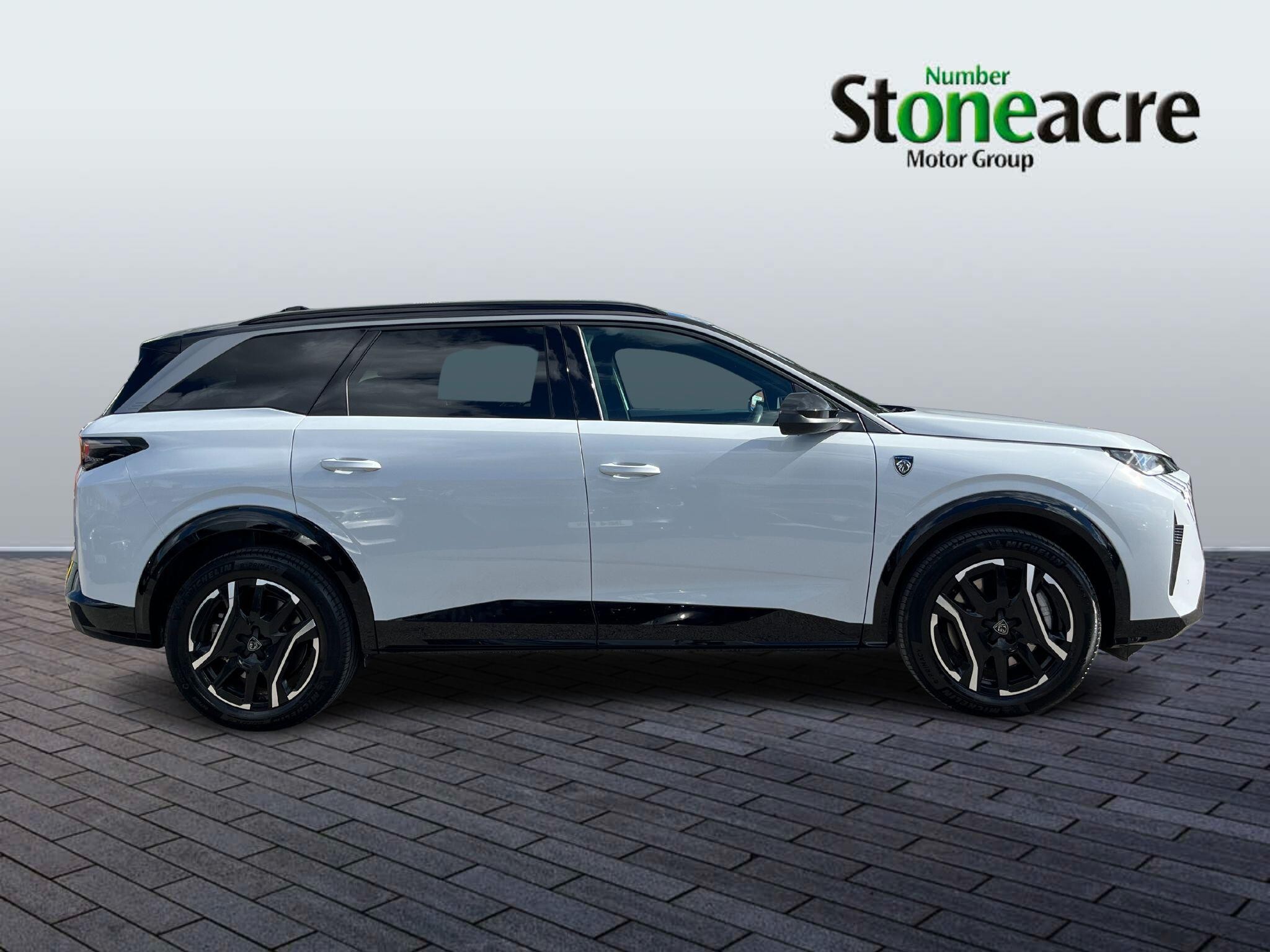 Peugeot E-5008 Image 3