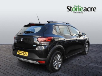 Dacia Sandero Stepway 1.0 TCe Essential Euro 6 (s/s) 5dr MC22NJJ Image 3
