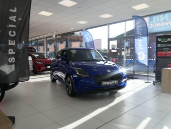 Suzuki Swift 1.2 MHEV Ultra Euro 6 (s/s) 5dr null Image 3