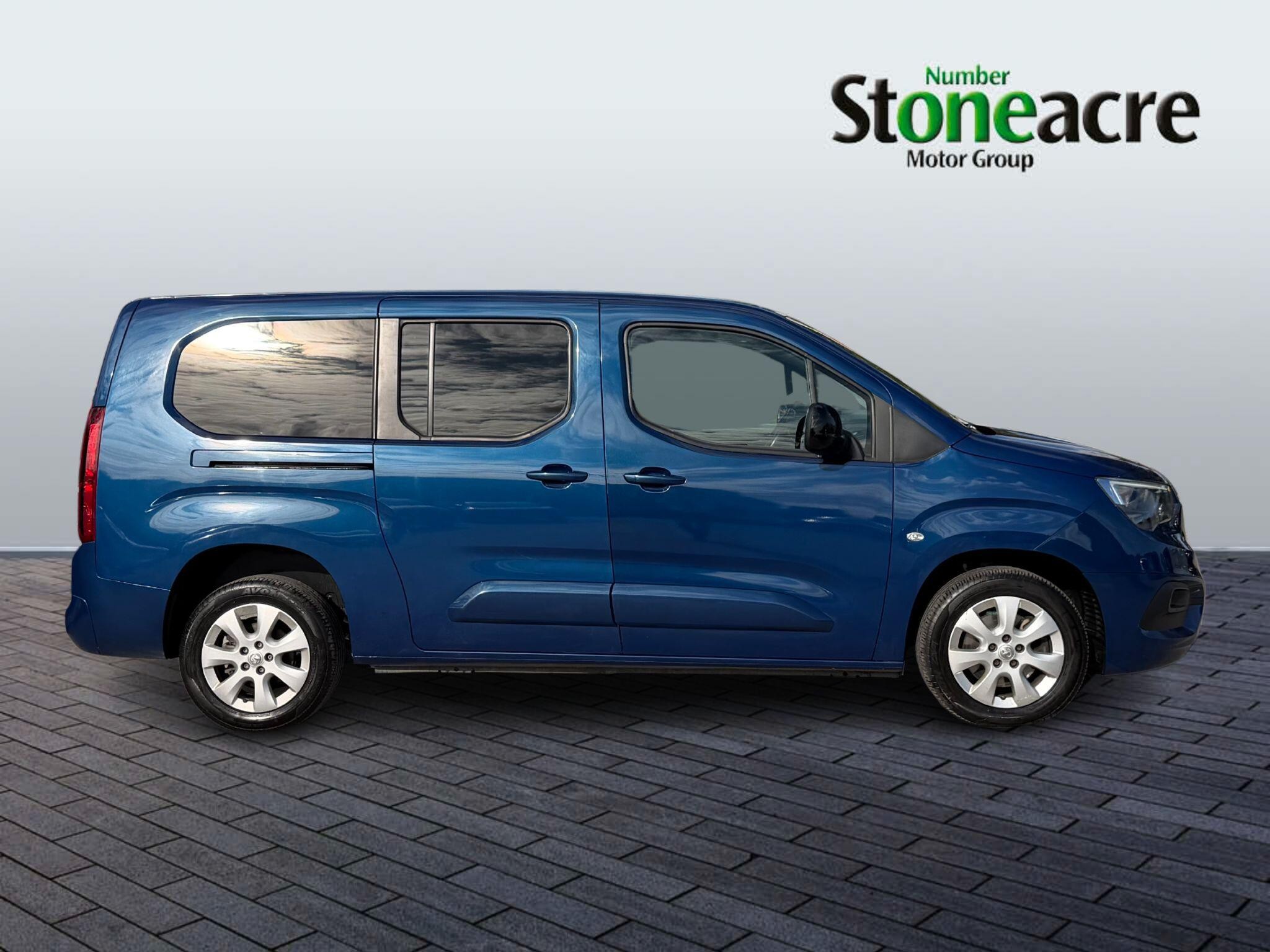 Vauxhall Combo Life Image 2