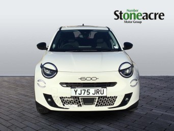 Fiat 600 1.2 MHEV e-DCT Euro 6 (s/s) 5dr YJ75JRU Image 2
