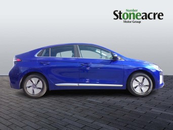 Hyundai IONIQ Hybrid 1.6 h-GDi Premium Hatchback 5dr Petrol Hybrid DCT Euro 6 (s/s) (141 ps) SL72AVN Image 2