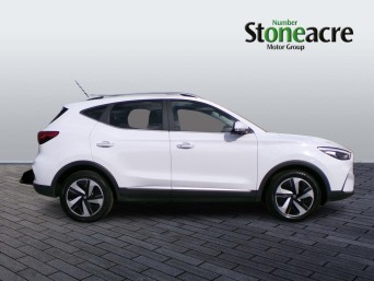 MG ZS EV 72.6kWh Trophy SUV 5dr Electric Auto (156 ps) YT23VBK Image 2