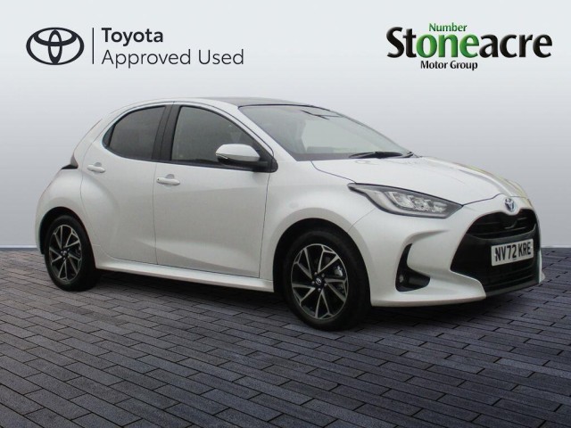Toyota Yaris 1.5 Hybrid Design 5dr CVT NV72KRE Image 1