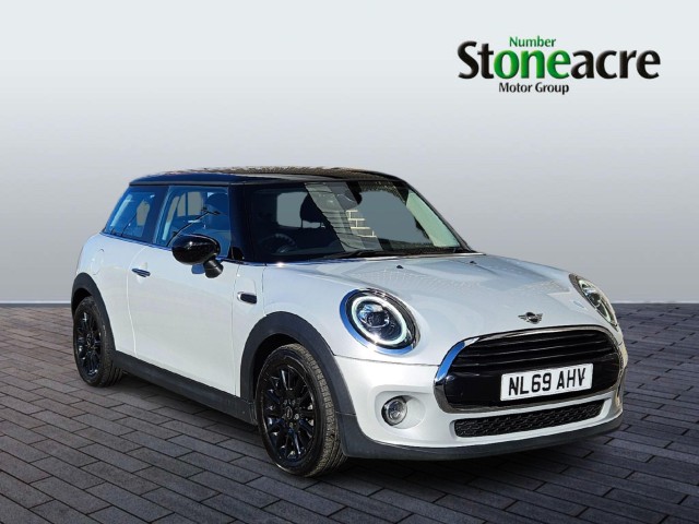 MINI Hatch 1.5 Cooper Classic II 3dr NL69AHV Image 1
