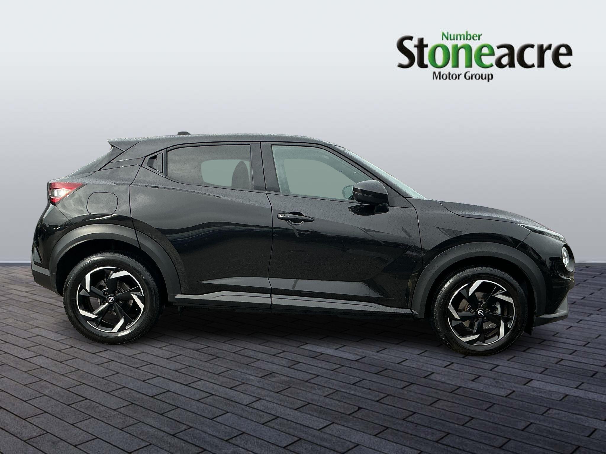 Nissan Juke Image 2