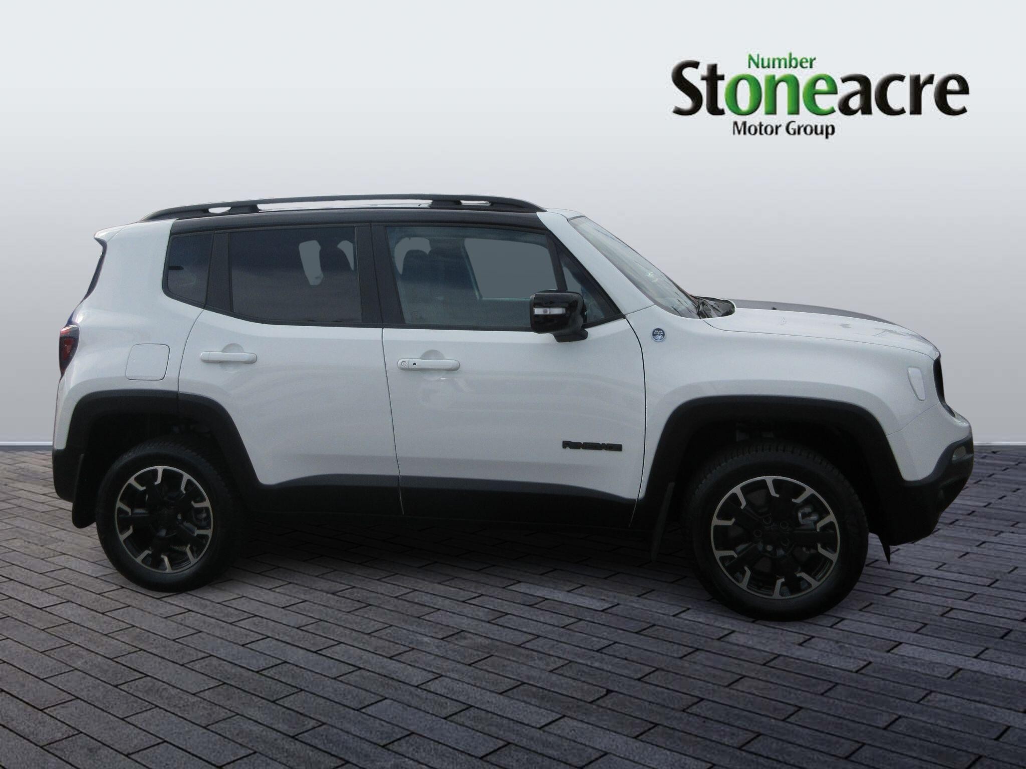 Jeep Renegade Image 2