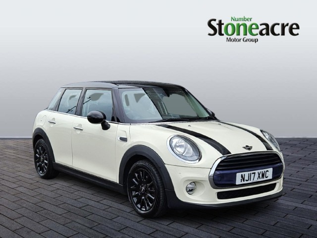 MINI Hatch 5-Door Hatch Cooper D NJ17XWC Image 1