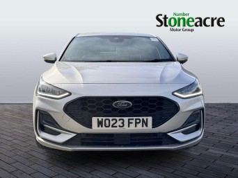 Ford Focus 1.0 EcoBoost ST-Line Style 5dr WO23FPN Image 2