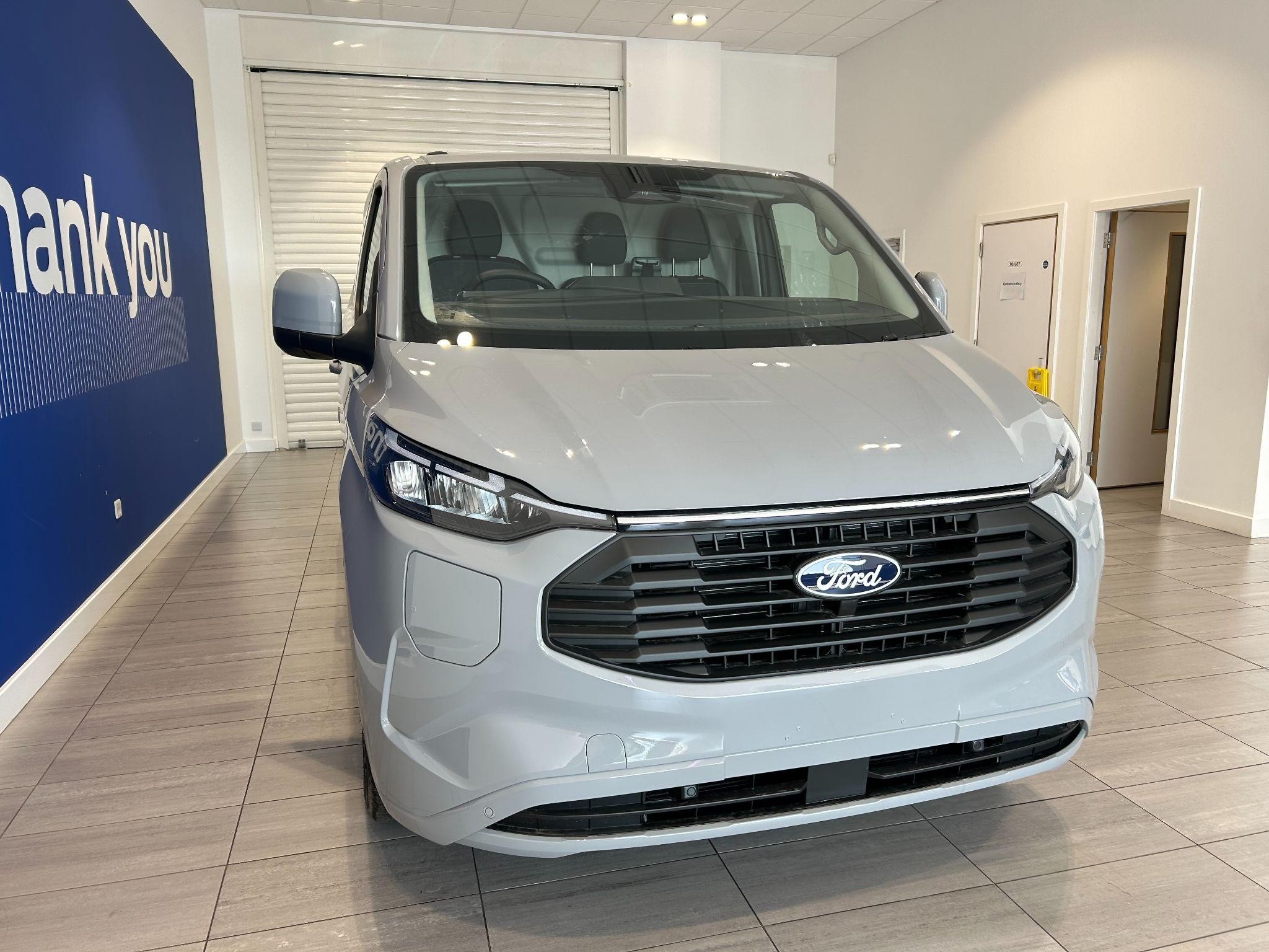 Ford Transit Custom Image 2