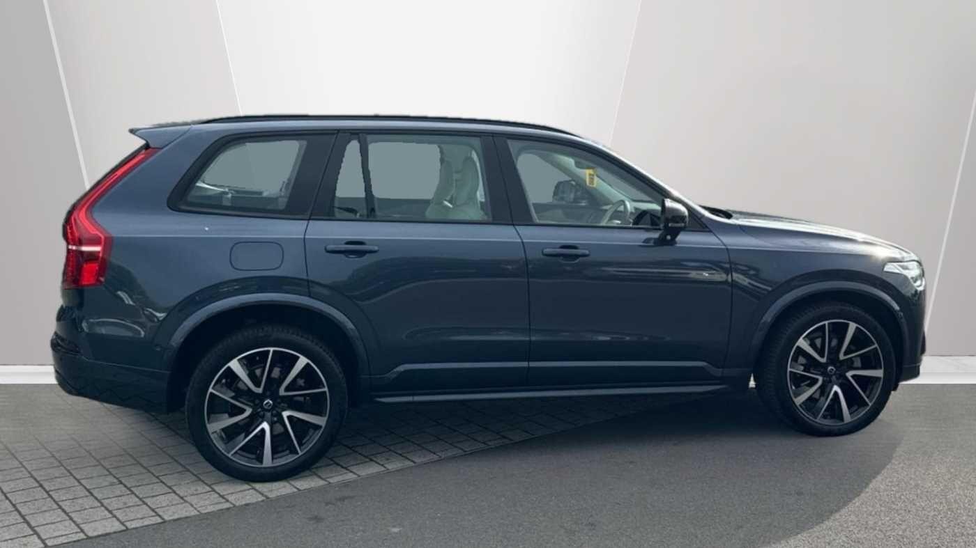 Volvo XC90 Image 2