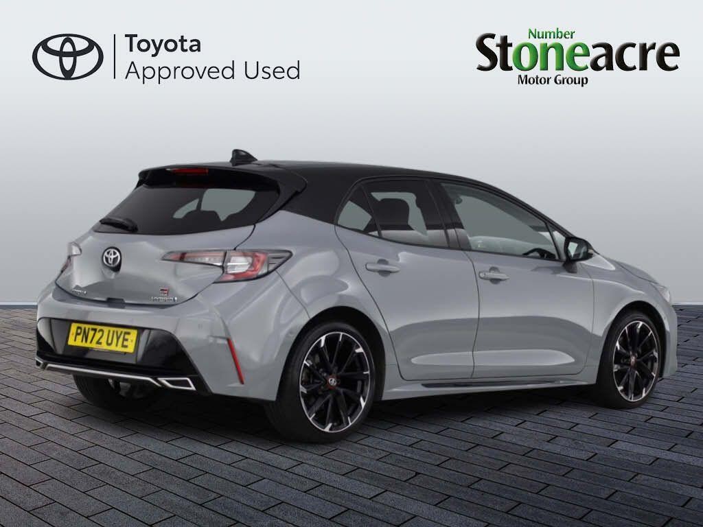 Toyota Corolla Hatchback Image 2