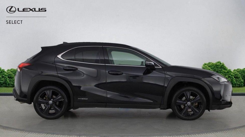 Lexus UX Self-Charging Hybrid Image 2