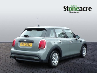 MINI Hatch 1.5 One Classic Steptronic Euro 6 (s/s) 5dr BIL2662 Image 3