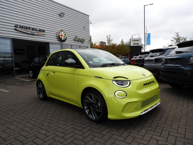 Abarth 500e 114kW Turismo 42.2kWh 3dr Auto BG75EXM Image 1
