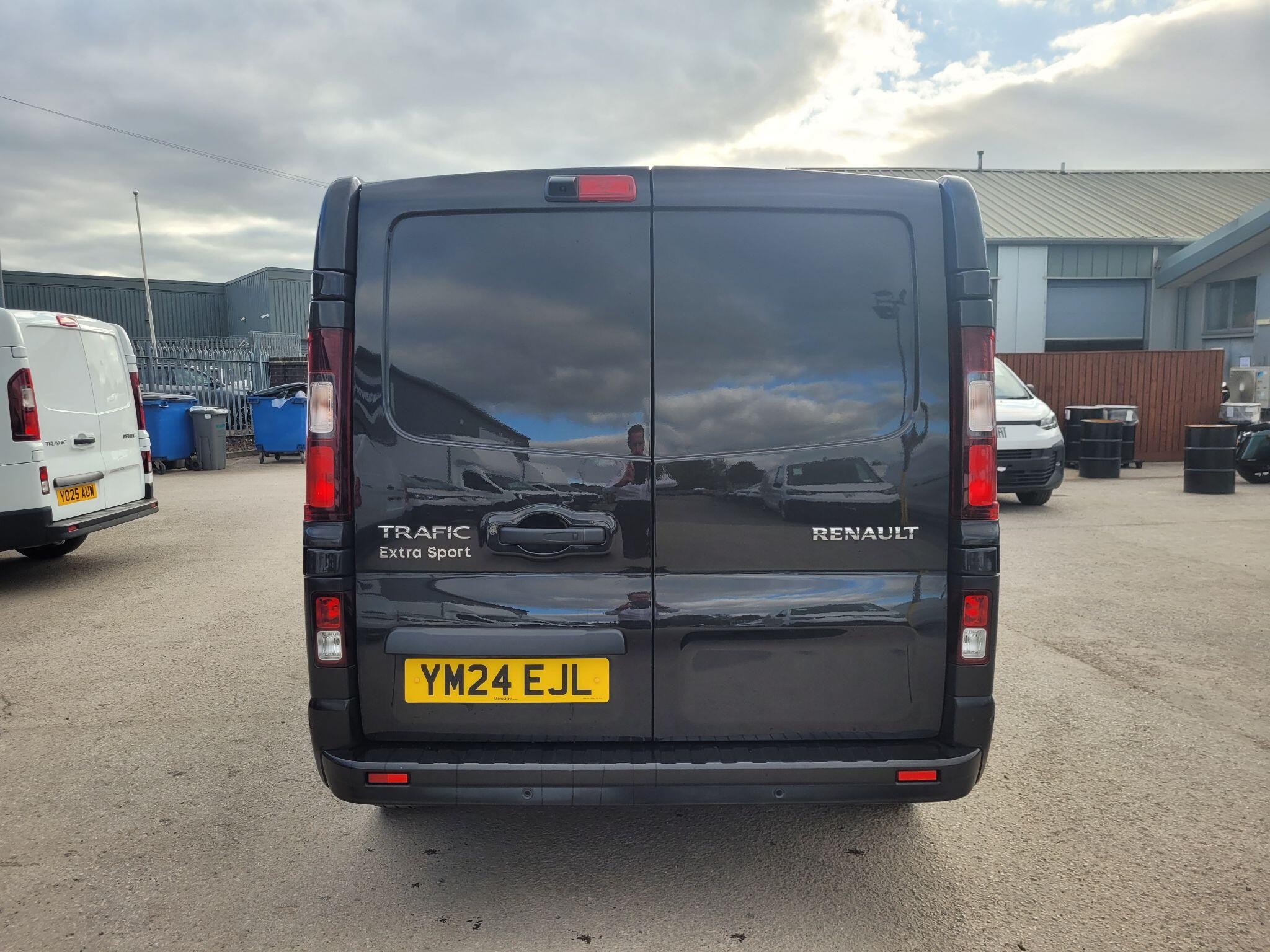 Renault Trafic Image 3