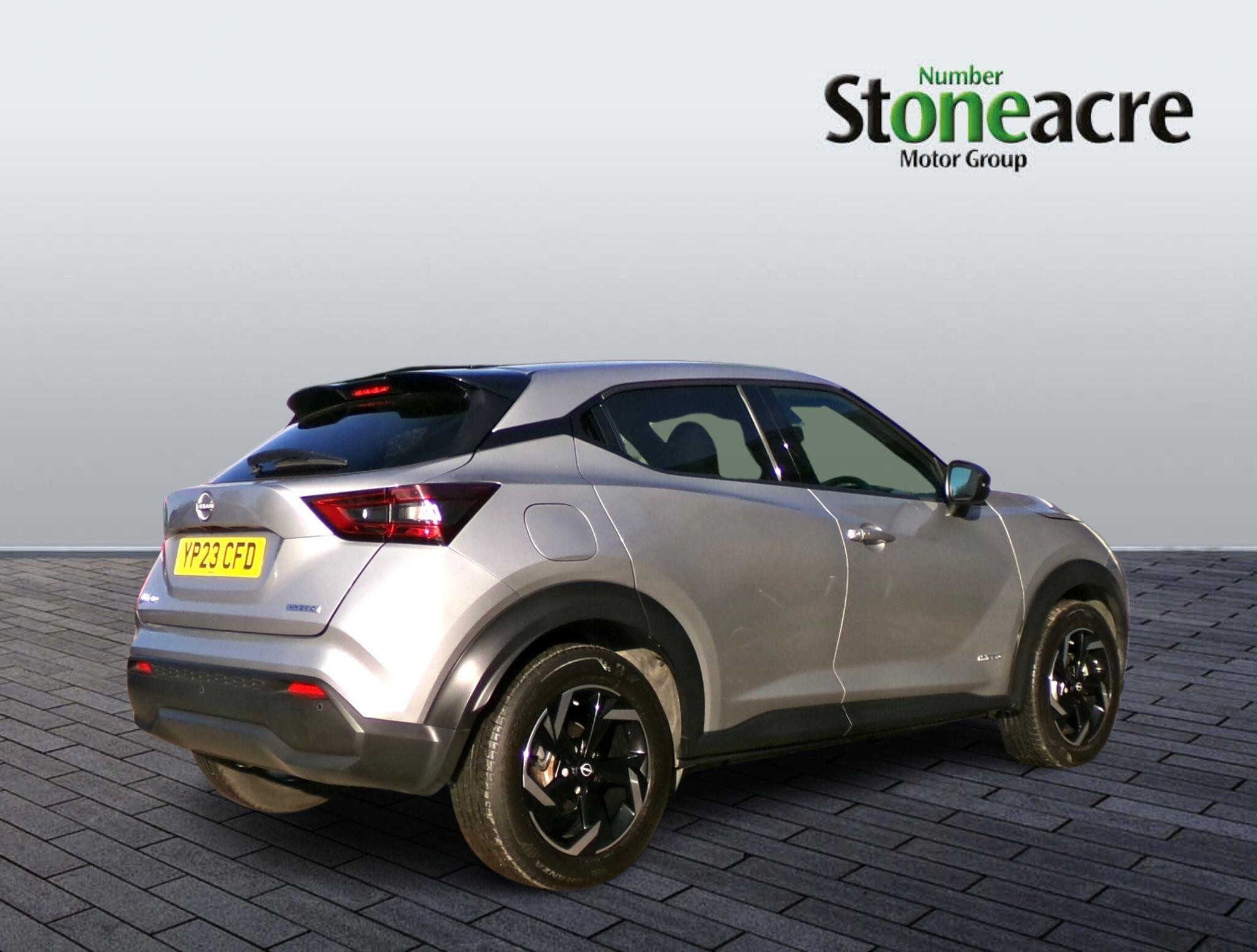 Nissan Juke Hybrid Image 2