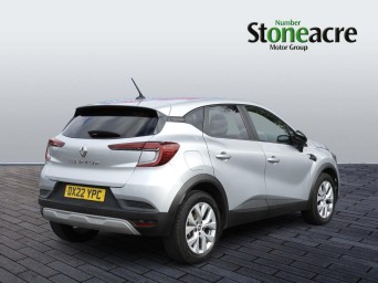 Renault Captur 1.3 TCe Iconic EDC Euro 6 (s/s) 5dr DX22YPC Image 3