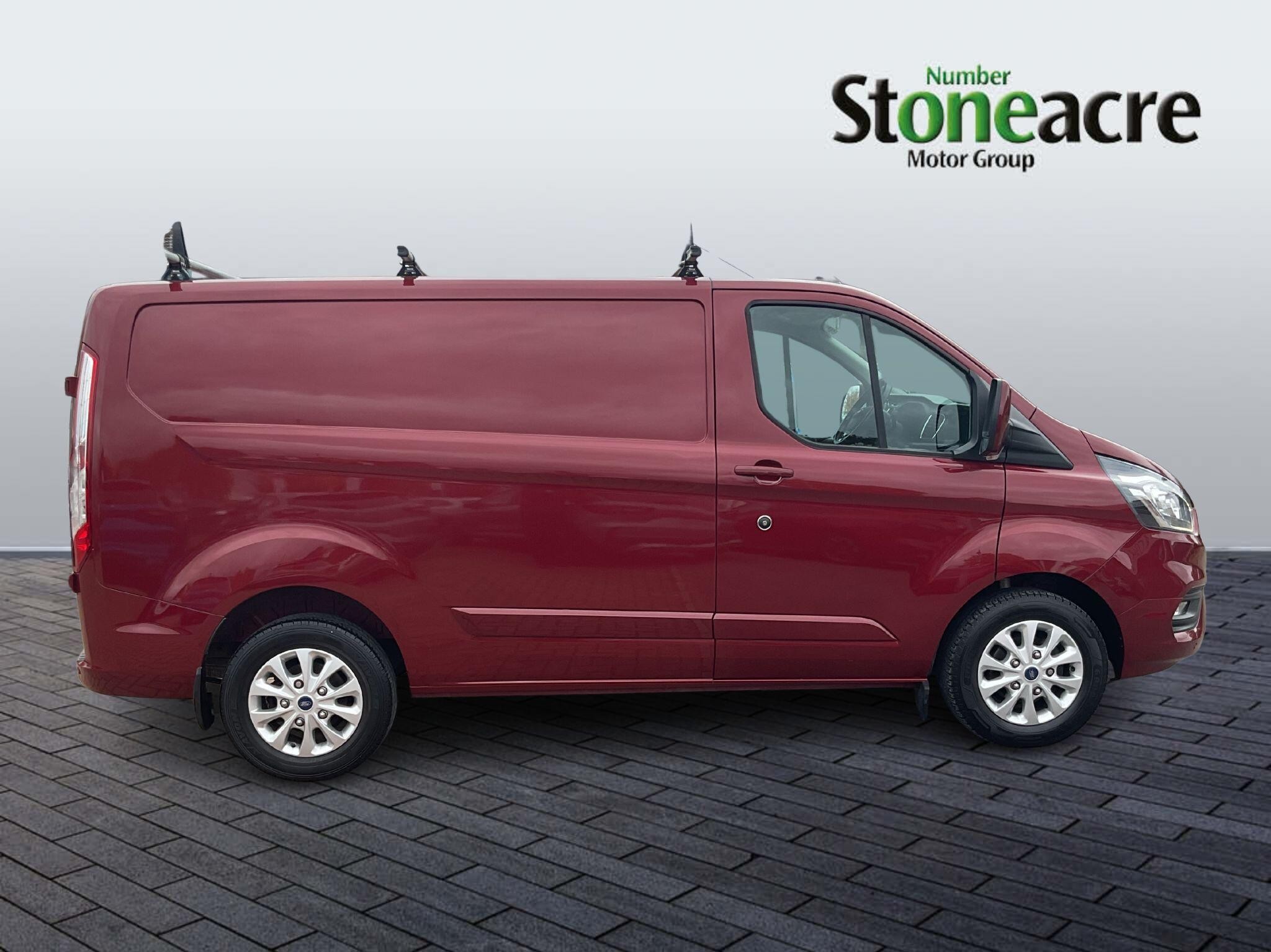 Ford Transit Custom Image 2