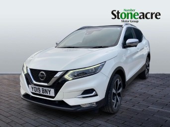 Nissan Qashqai 1.5 dCi 115 Tekna+ 5dr YO19BNY Image 3