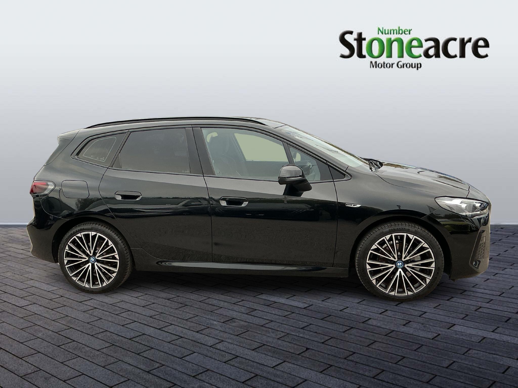 BMW 2 Series Active Tourer Image 2