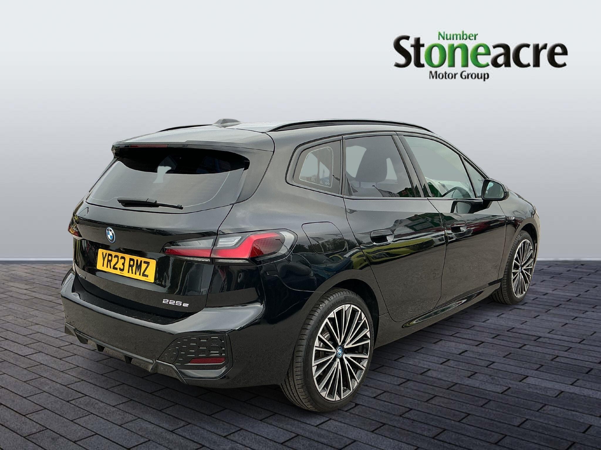 BMW 2 Series Active Tourer Image 3
