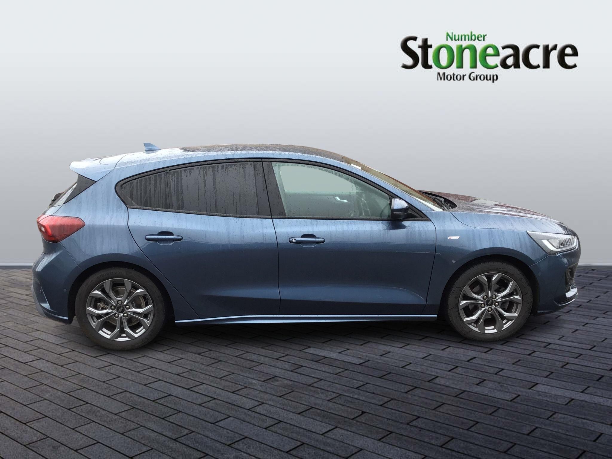Ford Focus Image 2