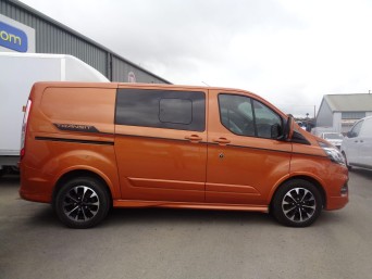 Ford Transit Custom 2.0 320 EcoBlue Sport Crew Van Auto L1 H1 Euro 6 (s/s) 5dr SF70TMV Image 2