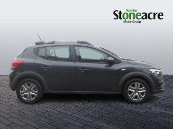 Dacia Sandero Stepway 1.0 TCe Bi-Fuel Comfort 5dr NG71GVP Image 2