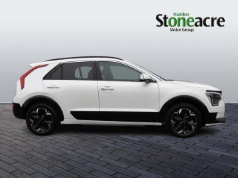 Kia Niro EV 64.8kWh 4 Auto 5dr DV75OMB Image 2