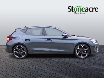 CUPRA Leon 1.5 eTSI EVO V2 DSG Euro 6 (s/s) 5dr YP75EPA Image 2