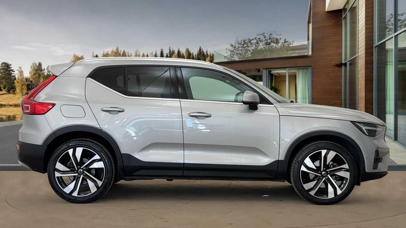 Volvo XC40 Image 2