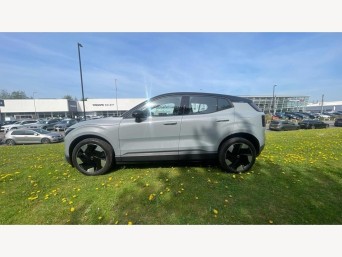 Volvo EX30 Twin Performance 69kWh Plus Auto AWD 5dr YH75OHW Image 3