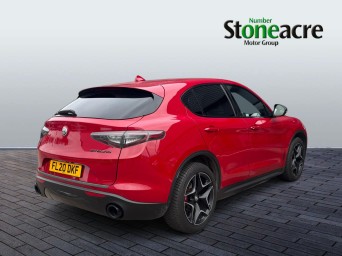 Alfa Romeo Stelvio 2.2 TD Ti Auto Q4 AWD Euro 6 (s/s) 5dr FL20DKF Image 3