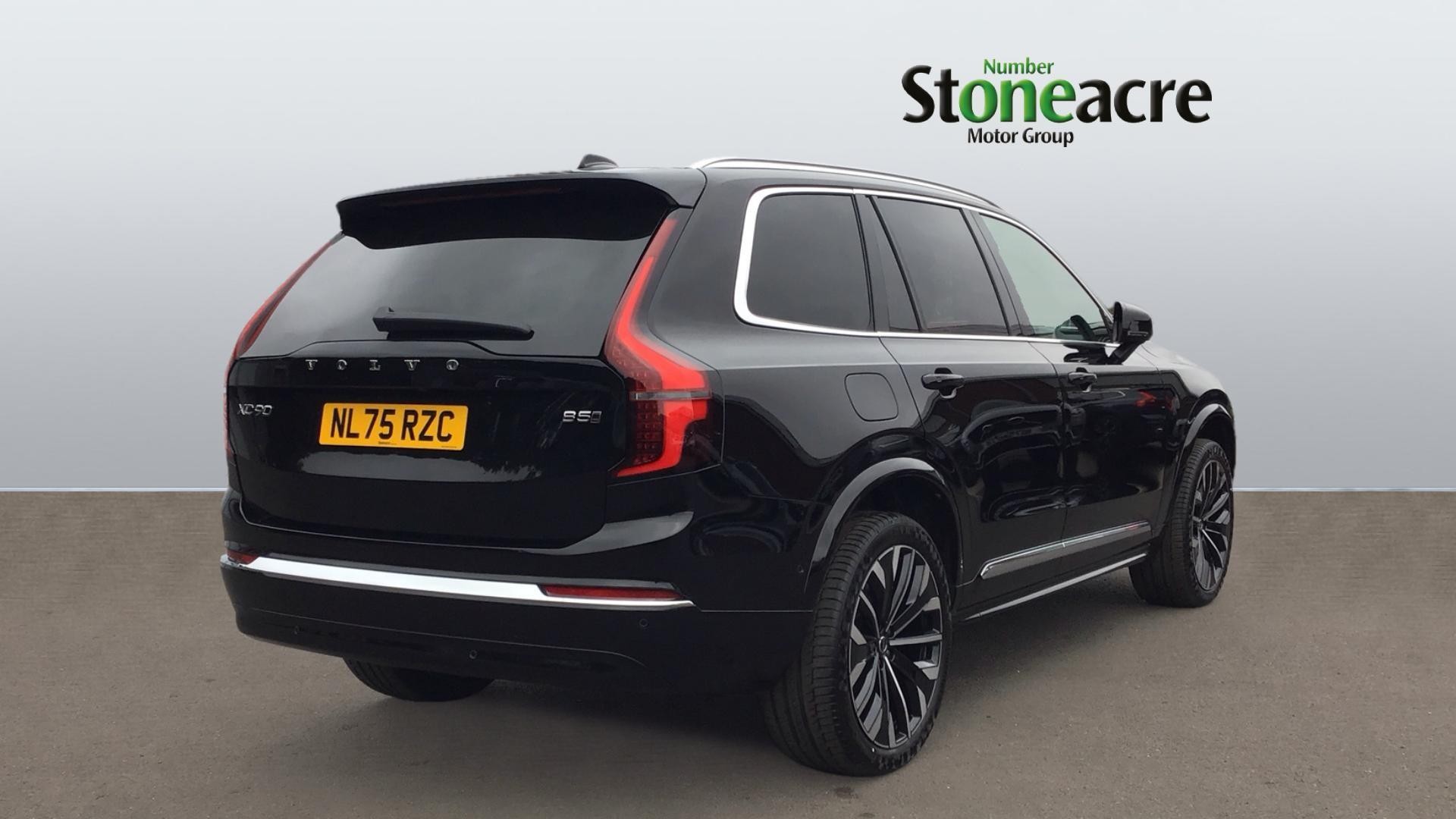 Volvo XC90 Image 2