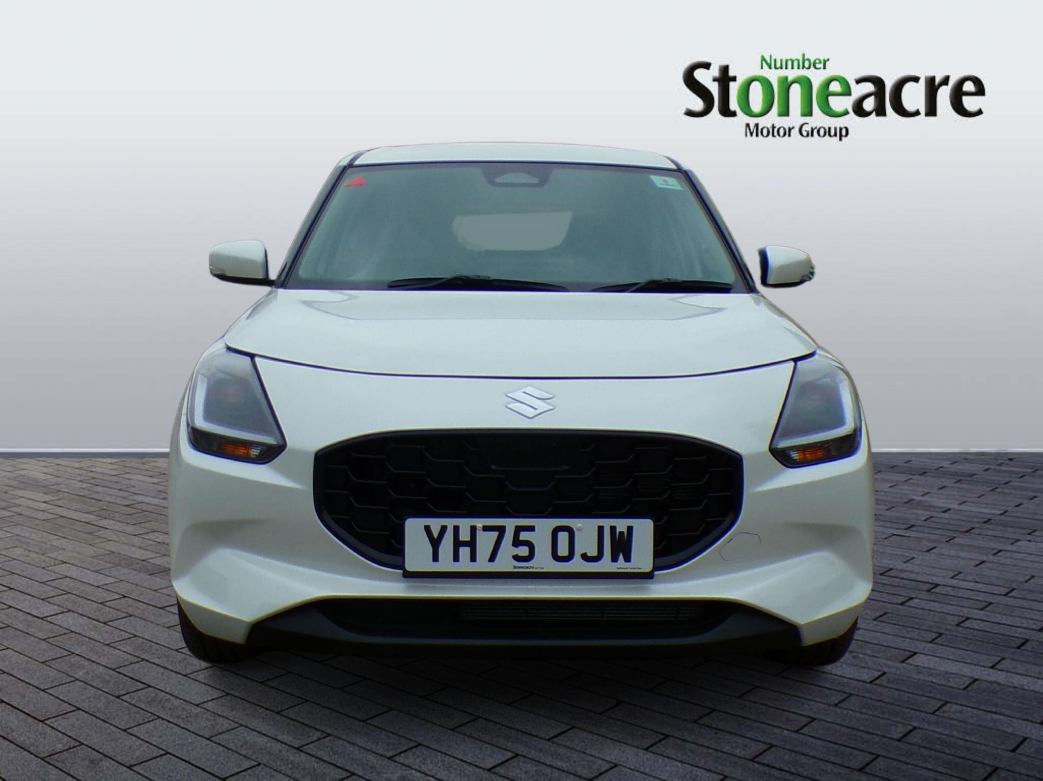 Suzuki Swift Image 2