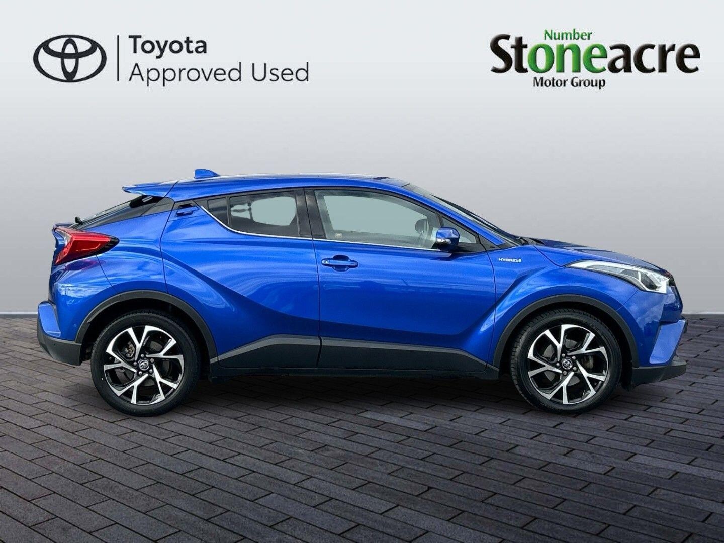 Toyota C-HR Self-Charging Hybrid Image 2