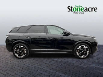 Vauxhall Grandland Electric 73kWh Ultimate Auto 5dr SO74CDV Image 2