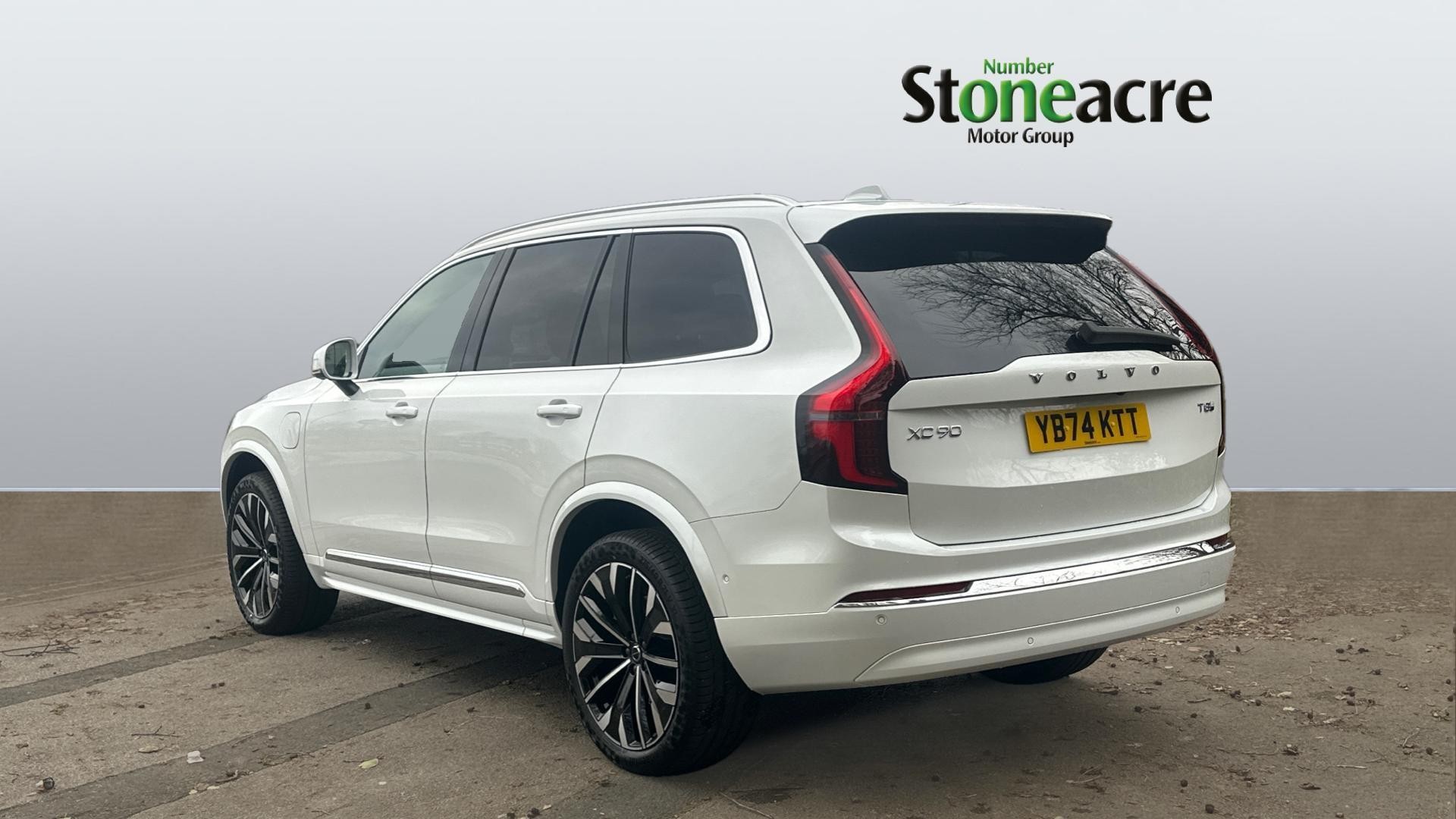 Volvo XC90 Image 2