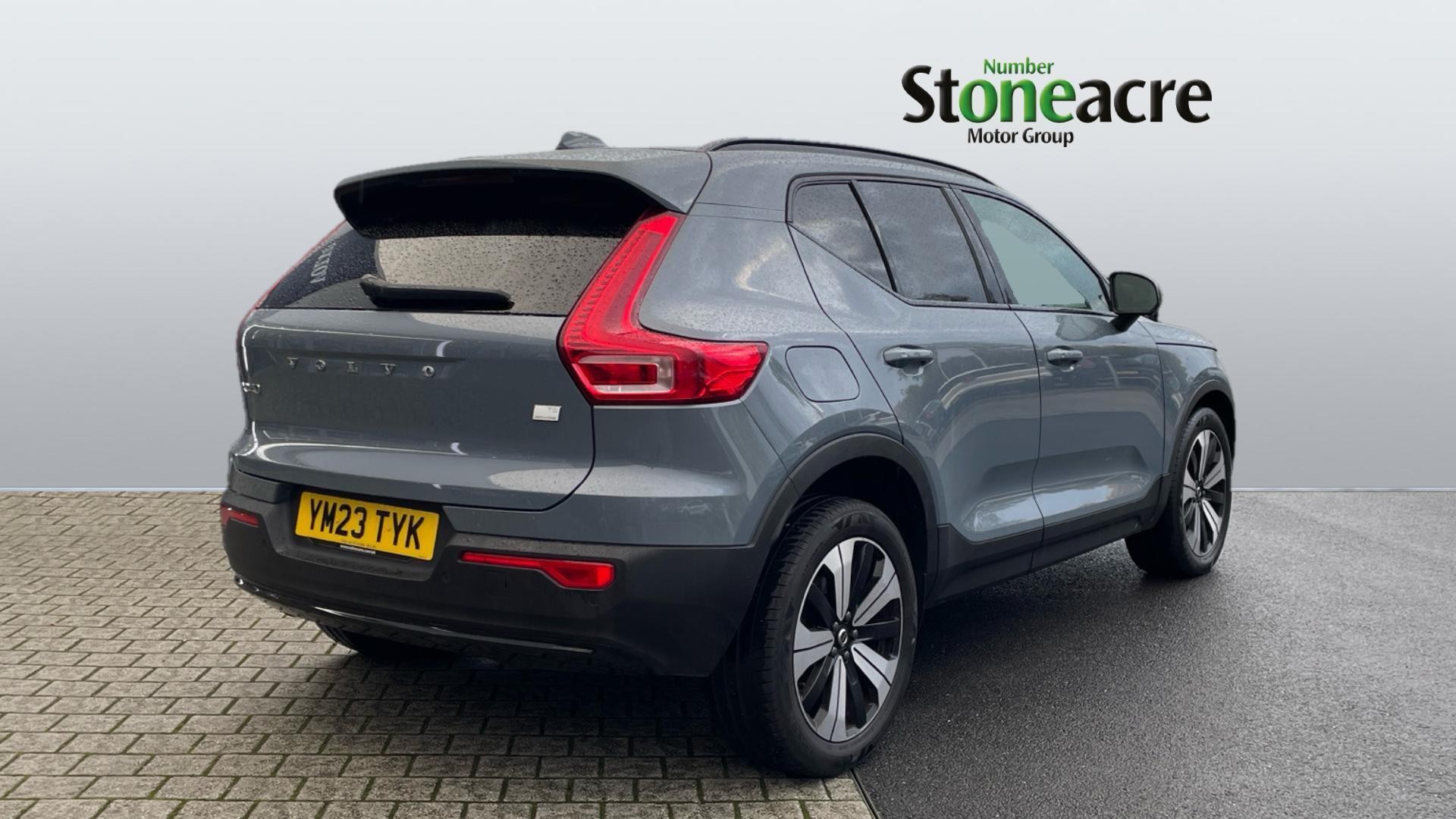 Volvo XC40 Recharge Image 2