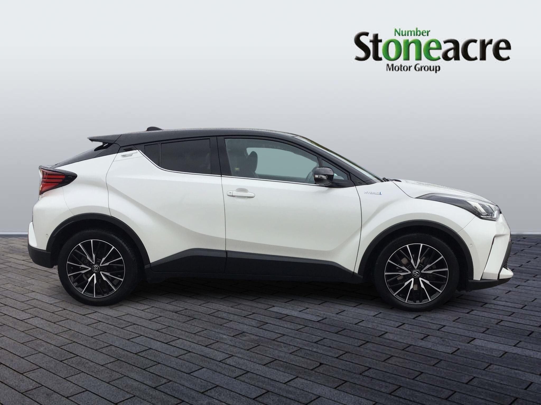Toyota C-HR Self-Charging Hybrid Image 2
