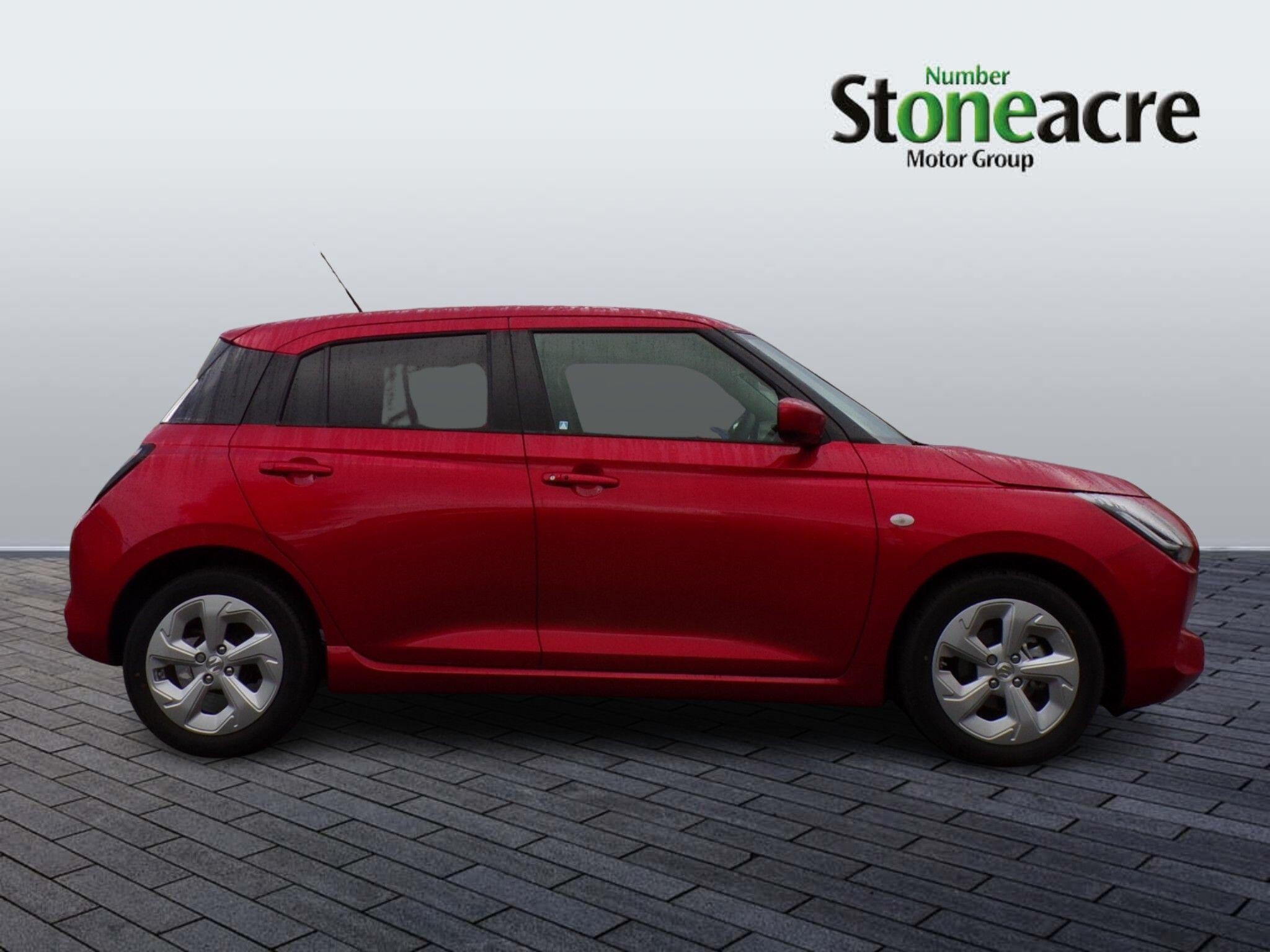 Suzuki Swift Image 2