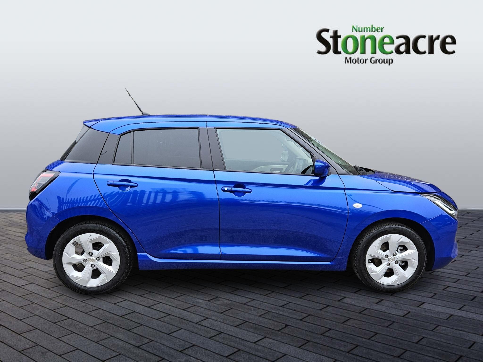 Suzuki Swift Image 2