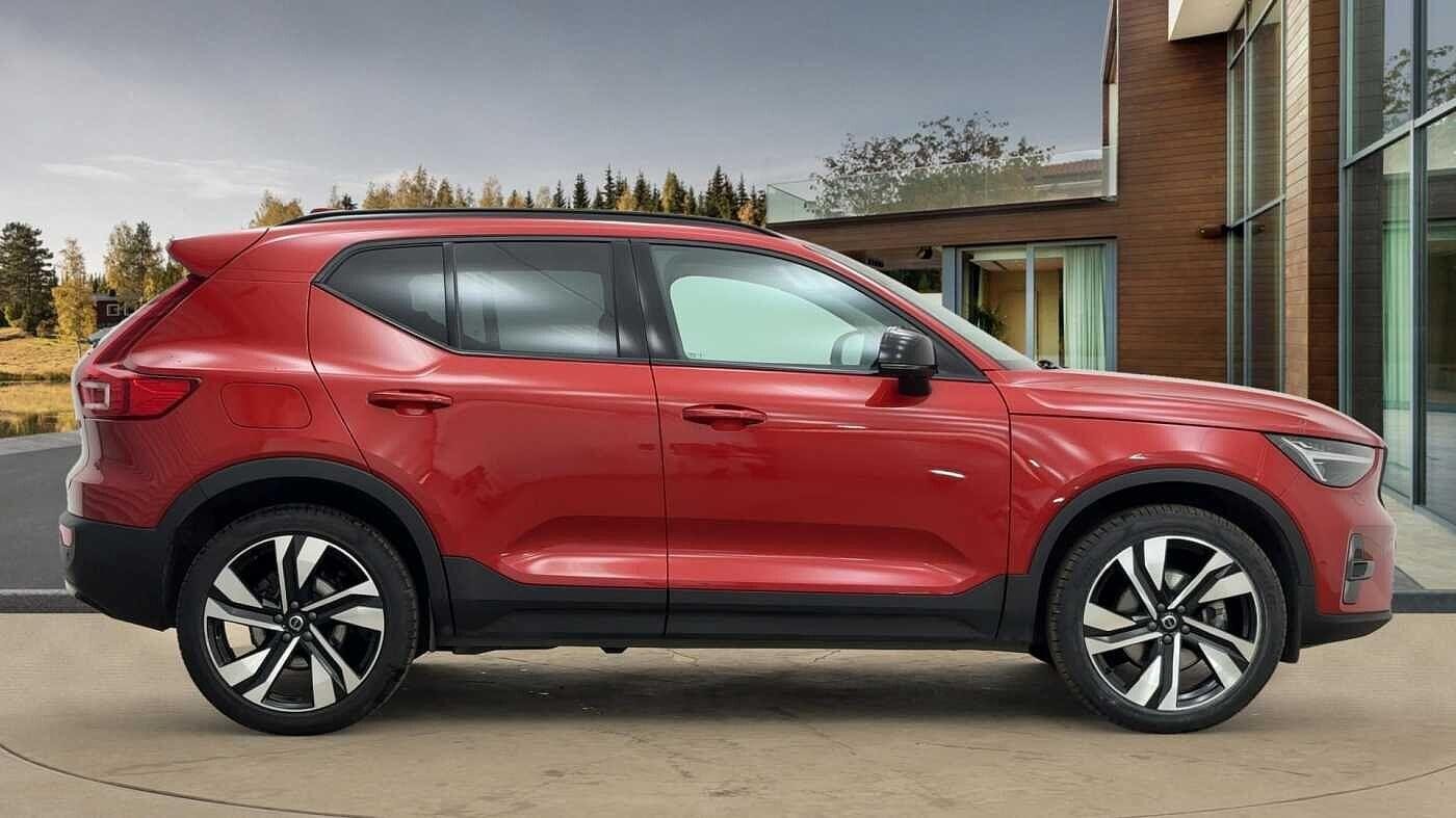 Volvo XC40 Image 2