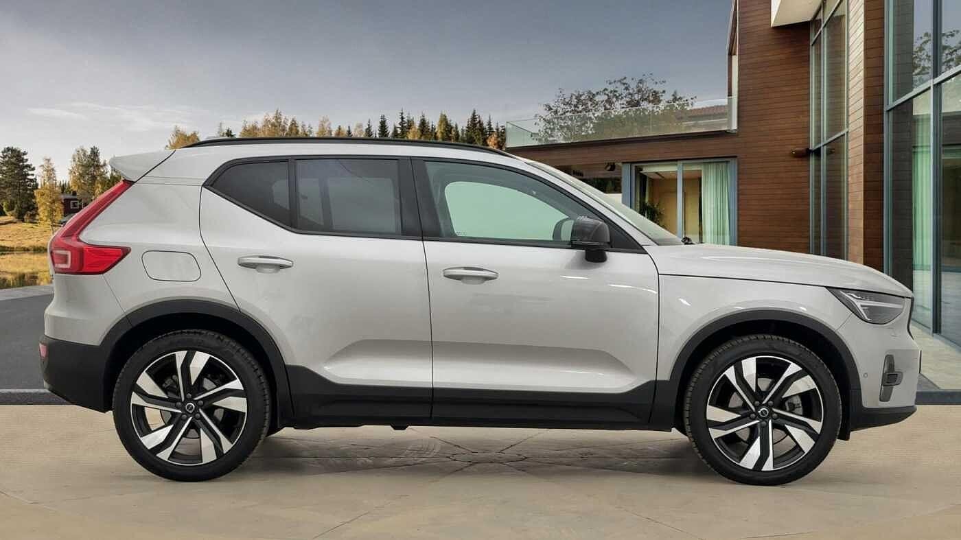 Volvo XC40 Image 2