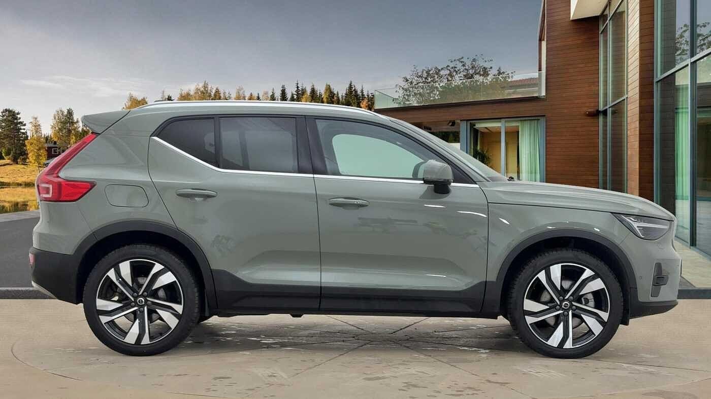 Volvo XC40 Image 2
