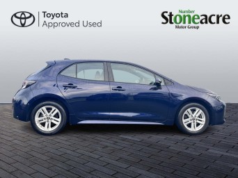 Toyota Corolla Hatchback 2.0 VVT-h Icon Tech CVT Euro 6 (s/s) 5dr PX72YMO Image 2
