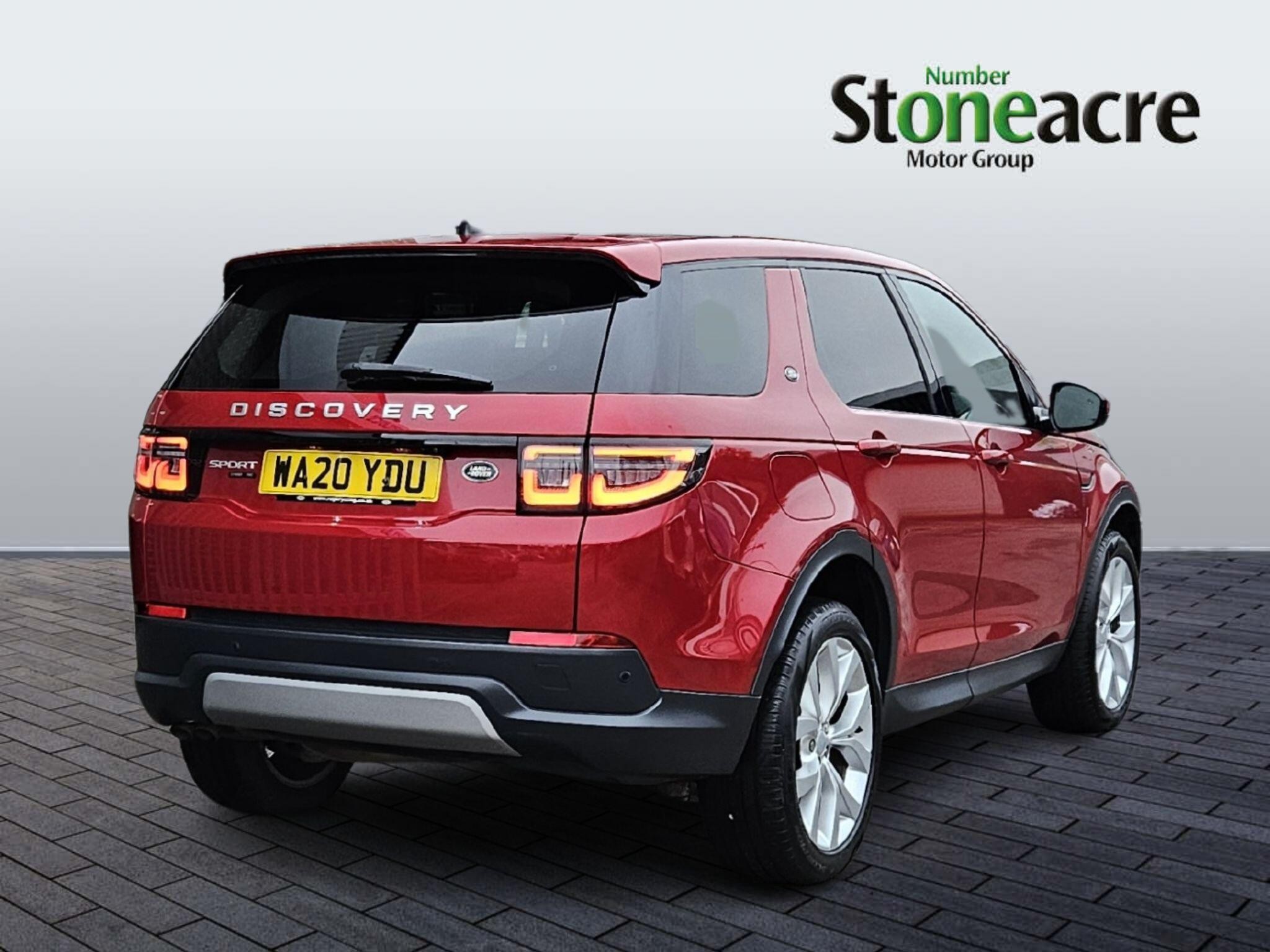 Land Rover Discovery Sport Image 3